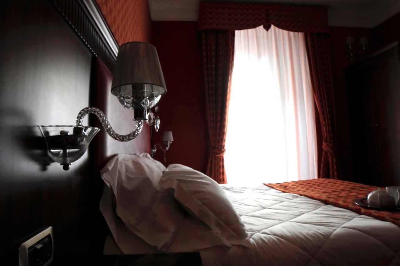 Guiren Dal 1959 Hotel Naples Luaran gambar
