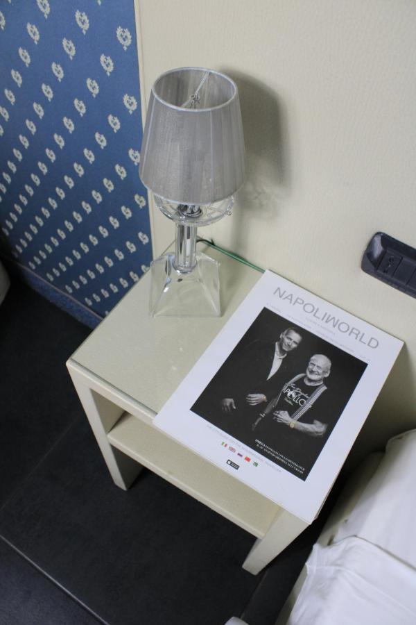 Guiren Dal 1959 Hotel Naples Luaran gambar