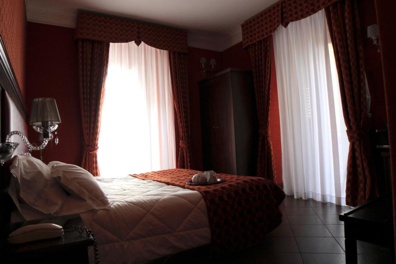 Guiren Dal 1959 Hotel Naples Luaran gambar