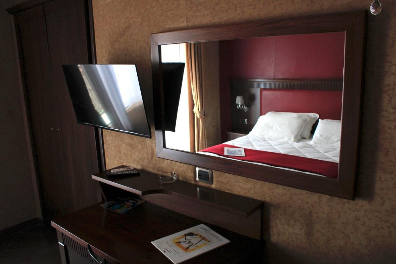 Guiren Dal 1959 Hotel Naples Luaran gambar