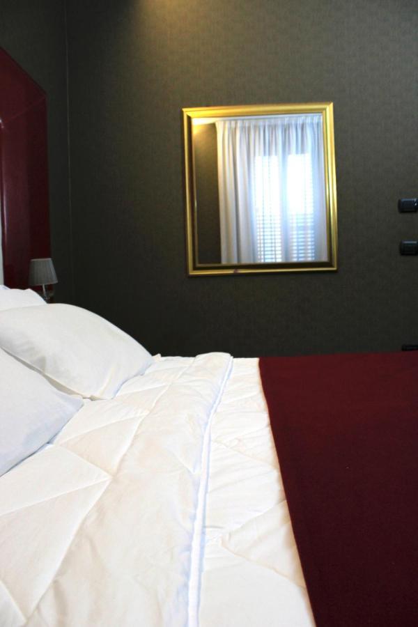 Guiren Dal 1959 Hotel Naples Luaran gambar