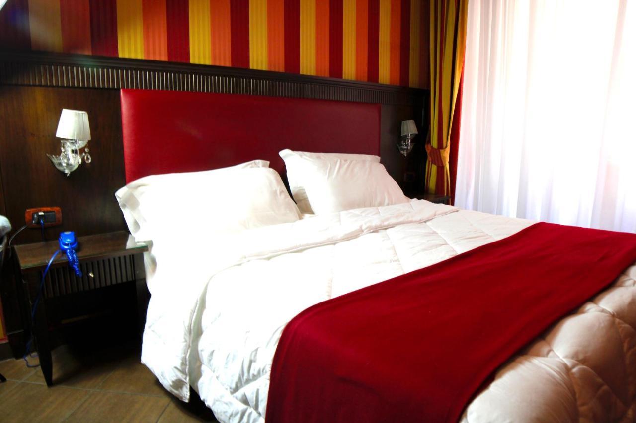 Guiren Dal 1959 Hotel Naples Luaran gambar