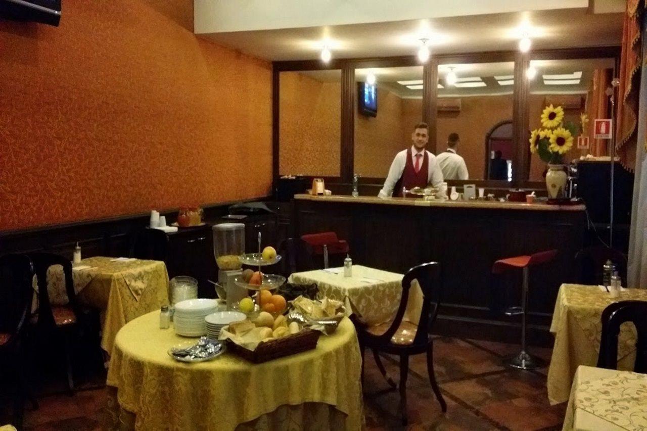 Guiren Dal 1959 Hotel Naples Luaran gambar
