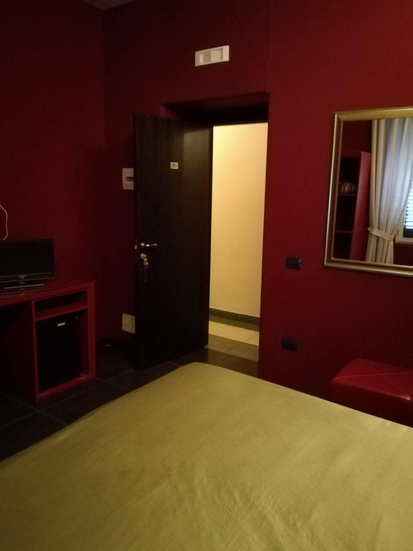 Guiren Dal 1959 Hotel Naples Luaran gambar
