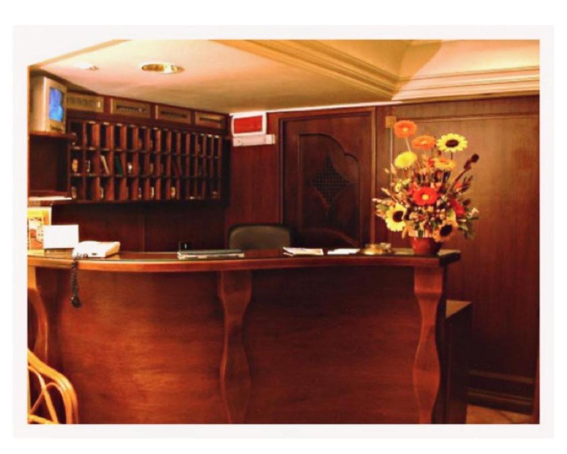 Guiren Dal 1959 Hotel Naples Luaran gambar